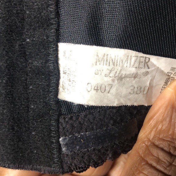 LILYETTE black lace Size 38 D comfort lace minimizer bra. - Picture 9 of 9